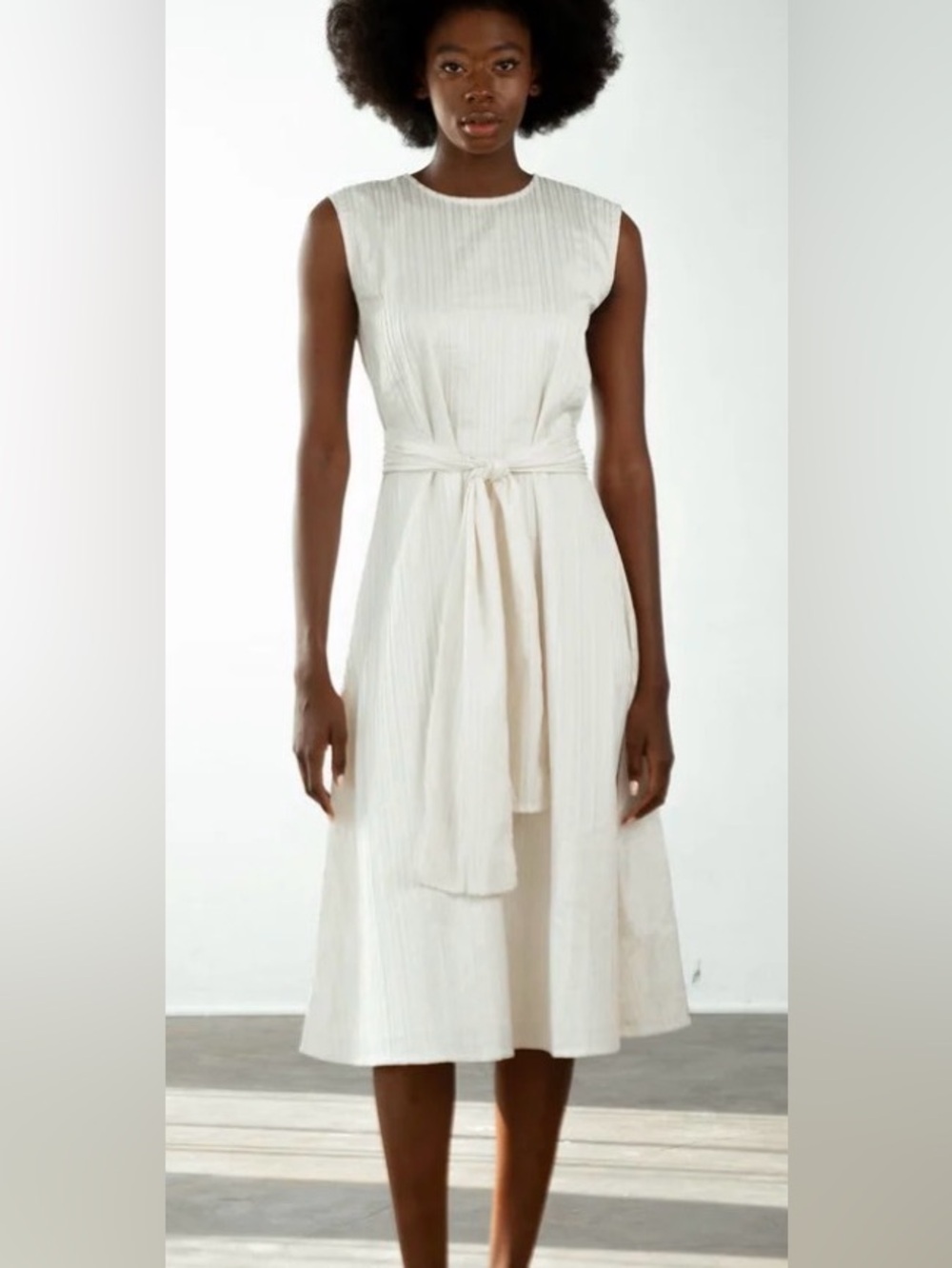 Never A Wallflower Tie Front Dress Sz XS